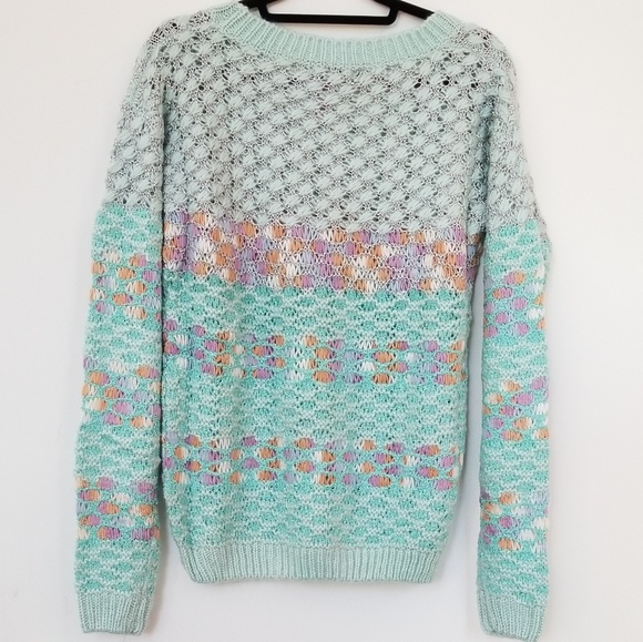 --2 left--Colorful knit sweater NEW WITH TAGS - Picture 2 of 3